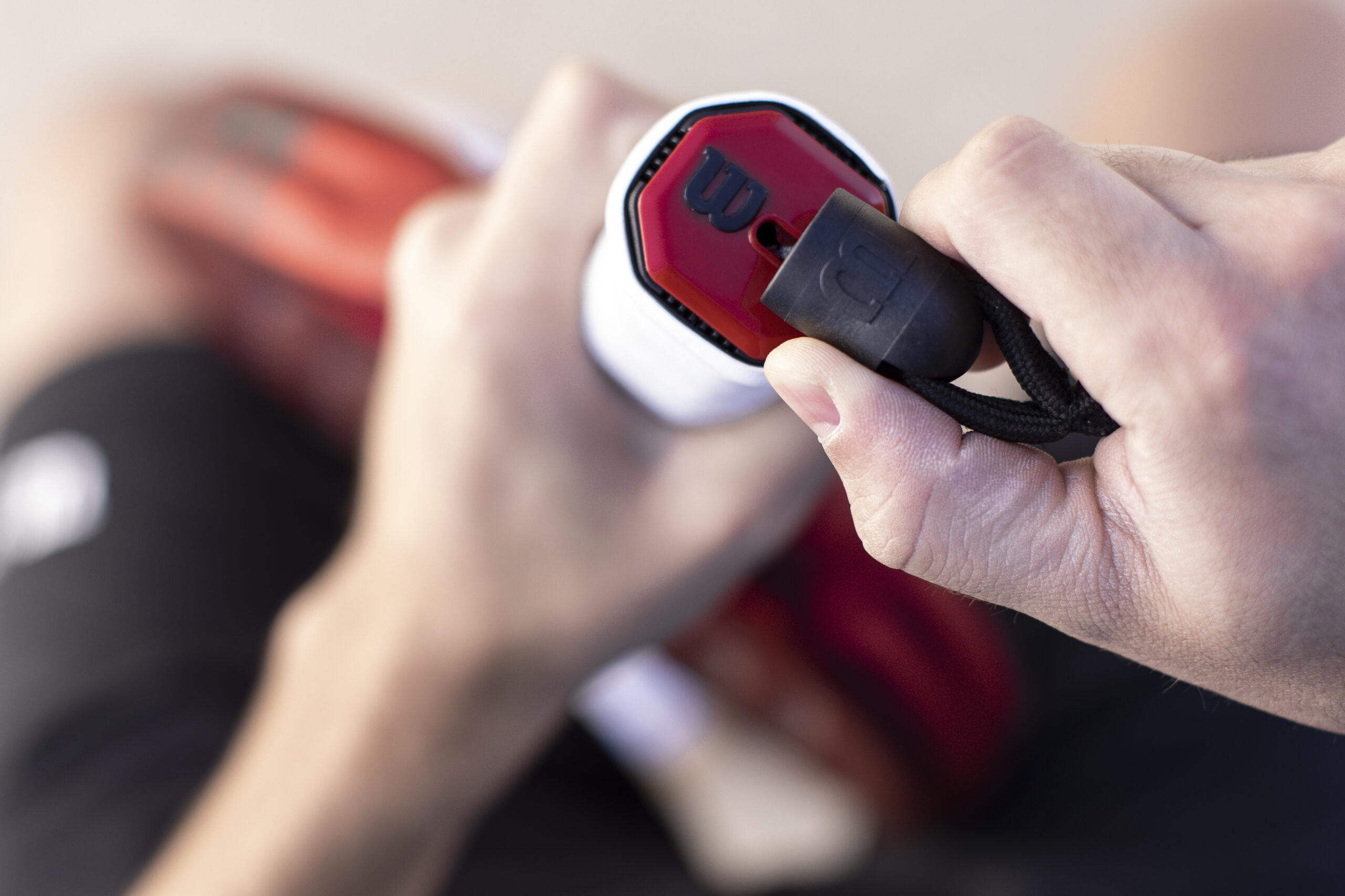 Cordão Wilson Wrist Confort Cuff Black