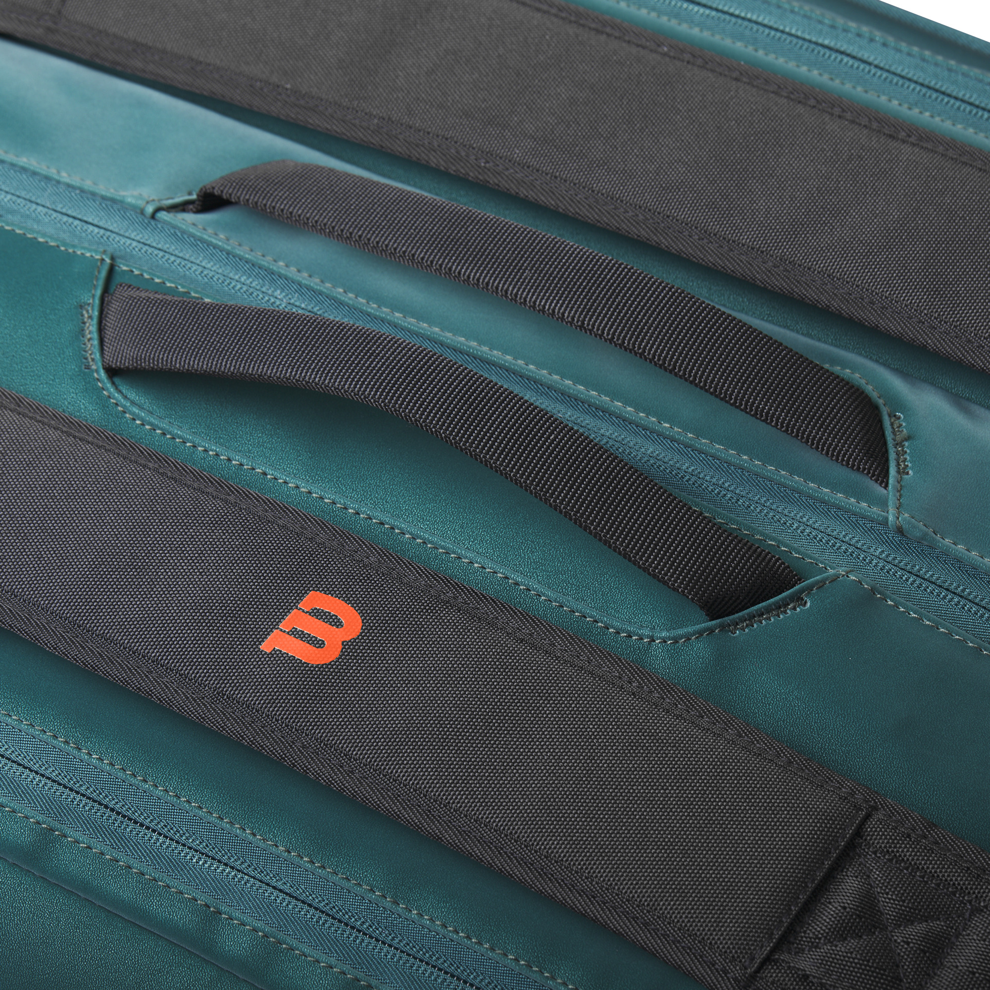 Saco Wilson Super Tour Blade V9 Saco Wilson Super Tour Blade v9